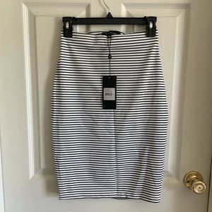 Black and White Fitted Pencil Skirt